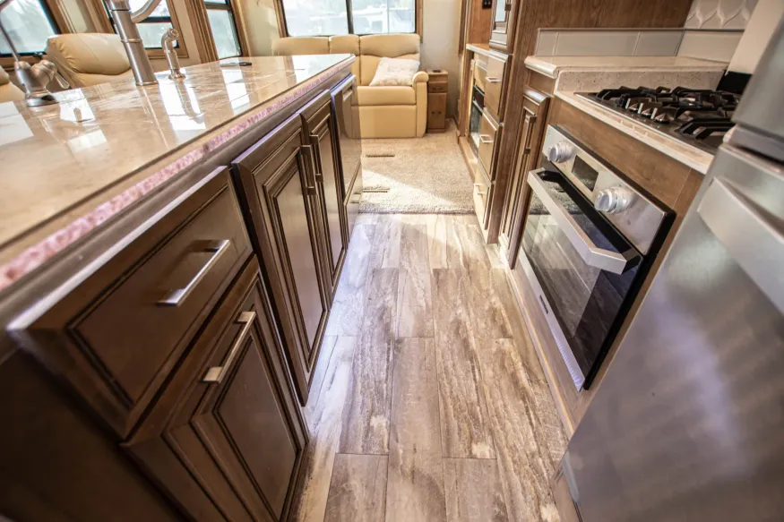 2019 DRV Mobile Suites 39 DBRS3 | Photo 14 of 20