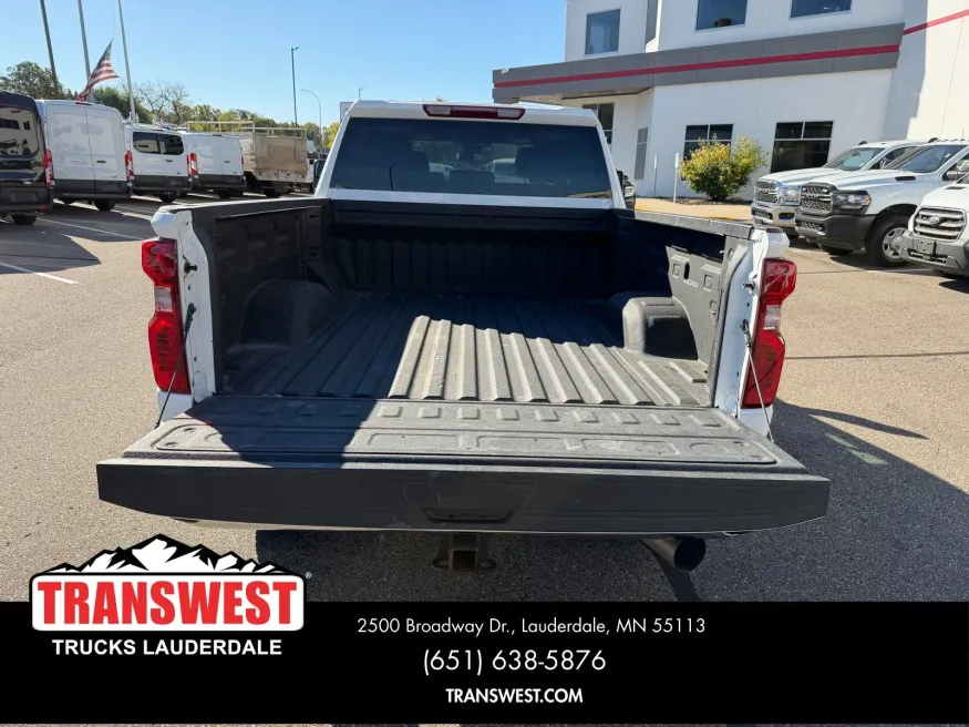2024 Chevrolet Silverado 3500HD LT | Photo 17 of 21