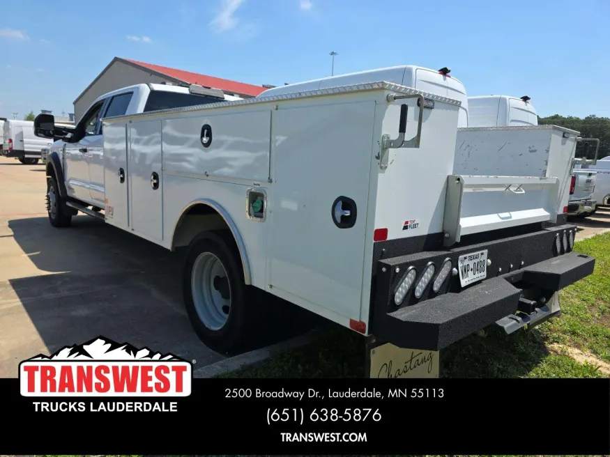2024 Ford Super Duty F-550 XLT | Photo 2 of 7