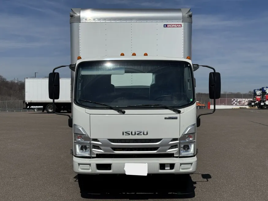 2025 Isuzu NRR GAS | Photo 3 of 22