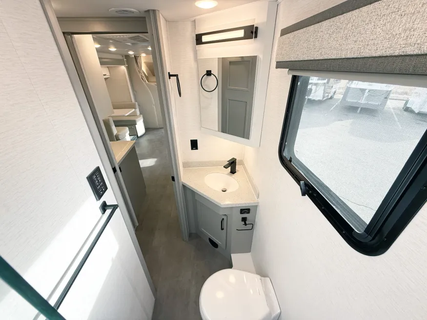 2026 Renegade Veracruz 32VDS | Photo 15 of 24