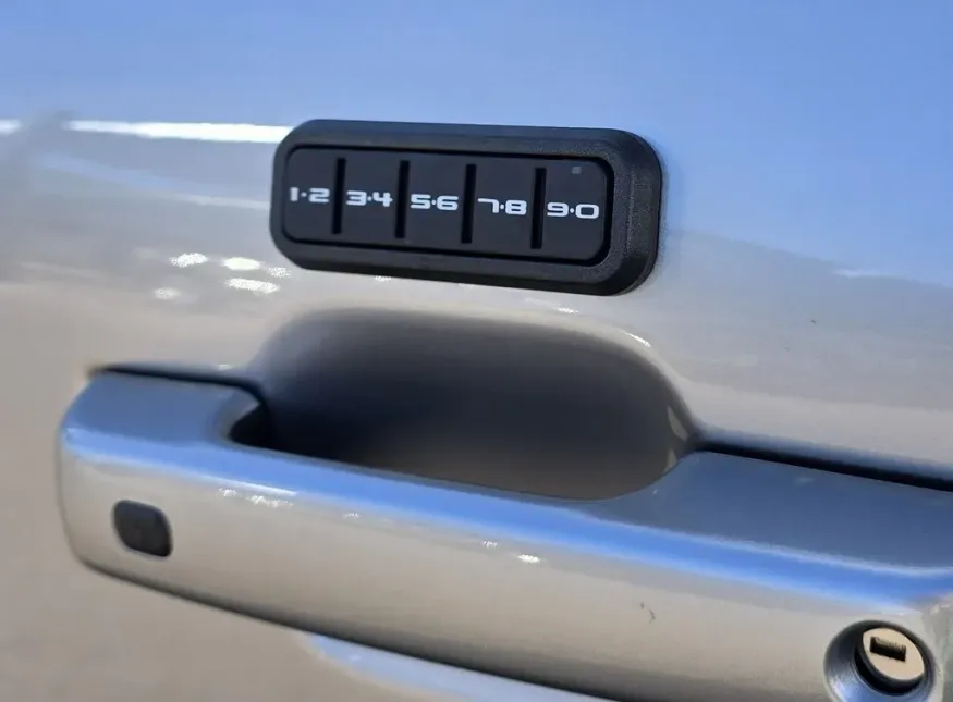 2025 Ford F-150 | Photo 12 of 32