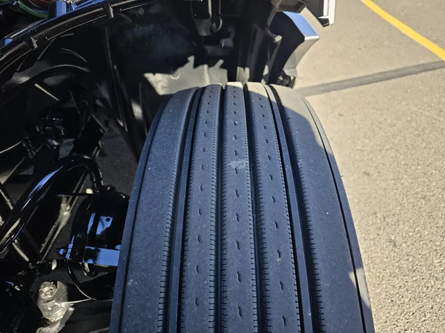 2024 Freightliner Cascadia | Photo 12 of 24