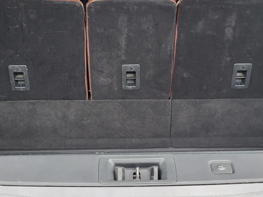 2025 Lincoln Navigator Reserve | Photo 25 of 26