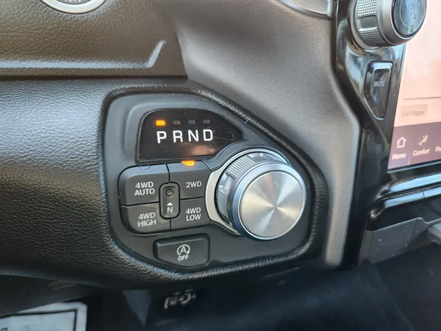 2025 RAM 1500 Laramie | Photo 25 of 28