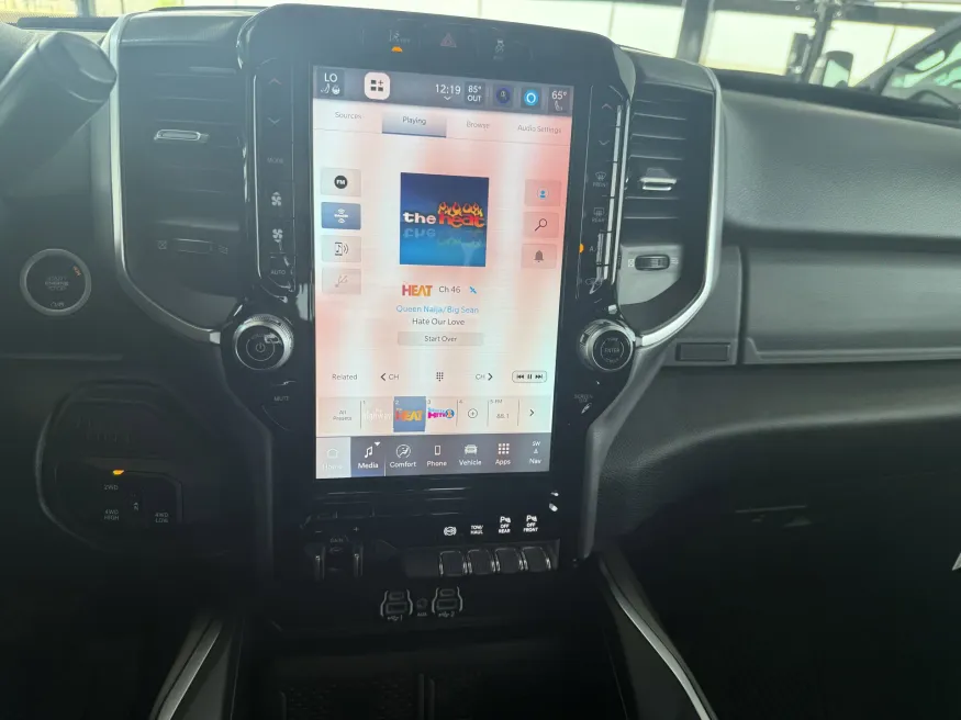 2025 RAM 2500 Big Horn | Photo 12 of 14