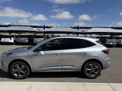 2024 Ford Escape ST-Line | Thumbnail Photo 4 of 24