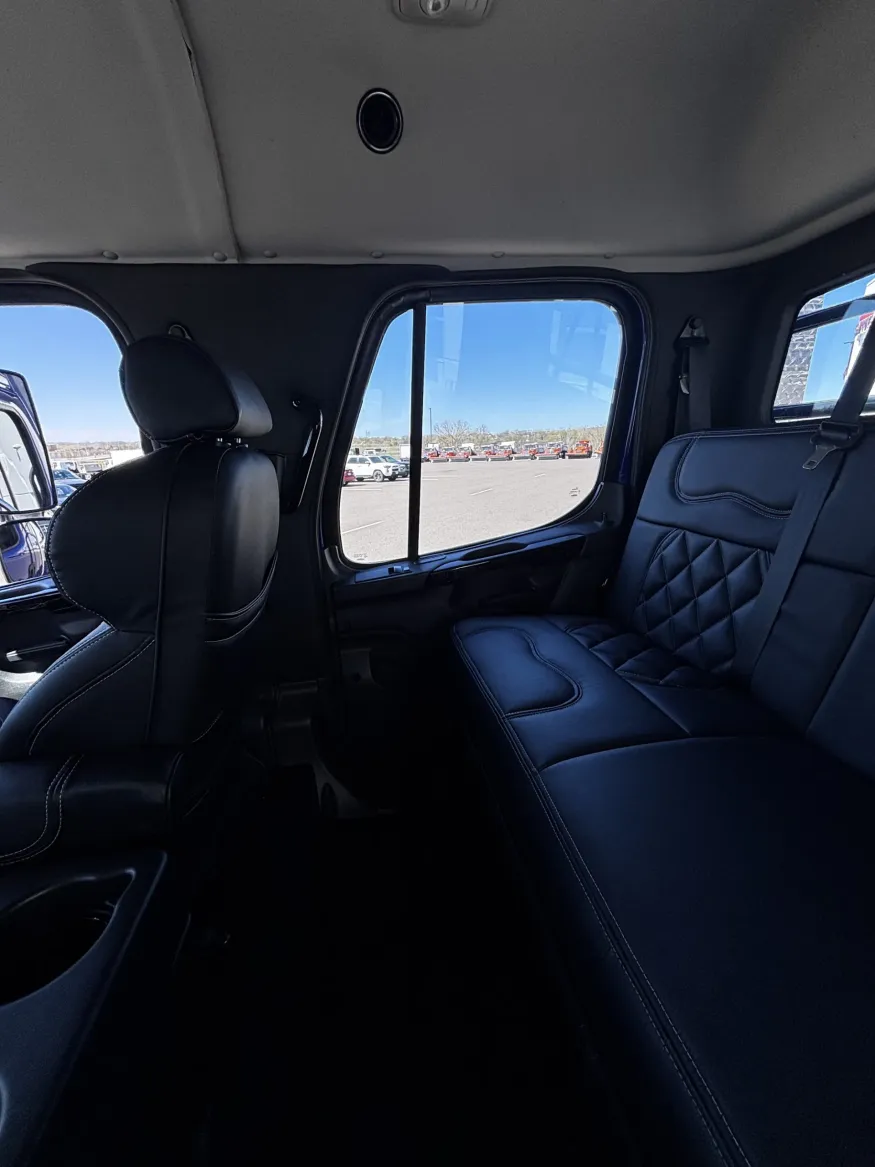 2025 Freightliner M2 106 Summit Hauler | Photo 15 of 27