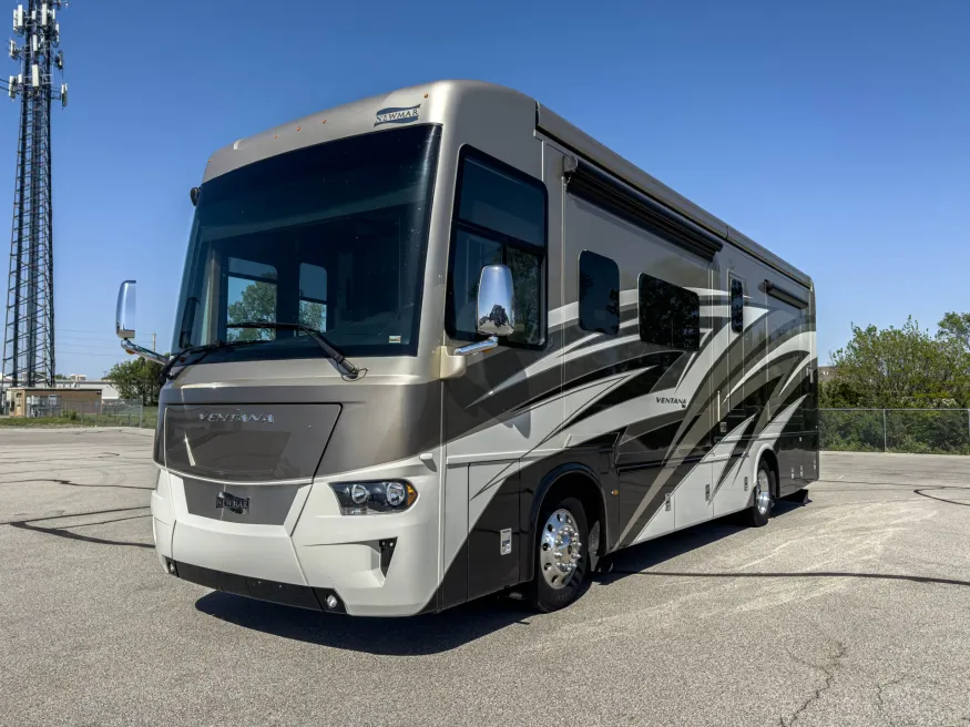 2021 Newmar Ventana 3412 | Photo 6 of 39