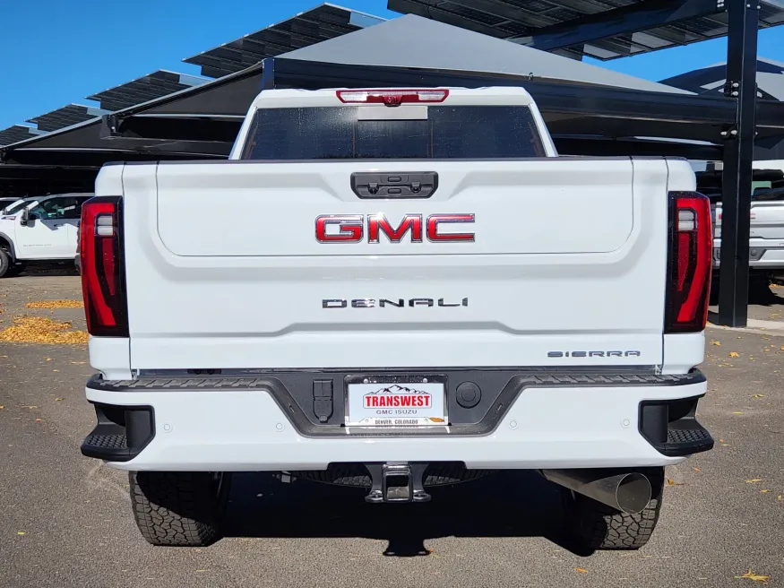 2026 GMC Sierra 2500HD Denali | Photo 12 of 31
