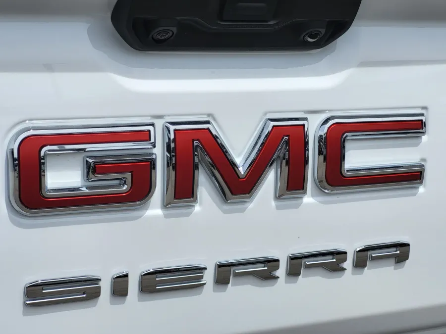 2026 GMC Sierra 1500 Pro | Photo 10 of 24
