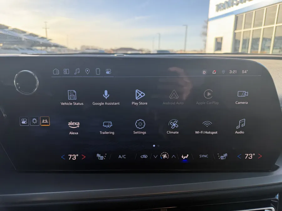 2025 Chevrolet Traverse AWD LT | Photo 19 of 22