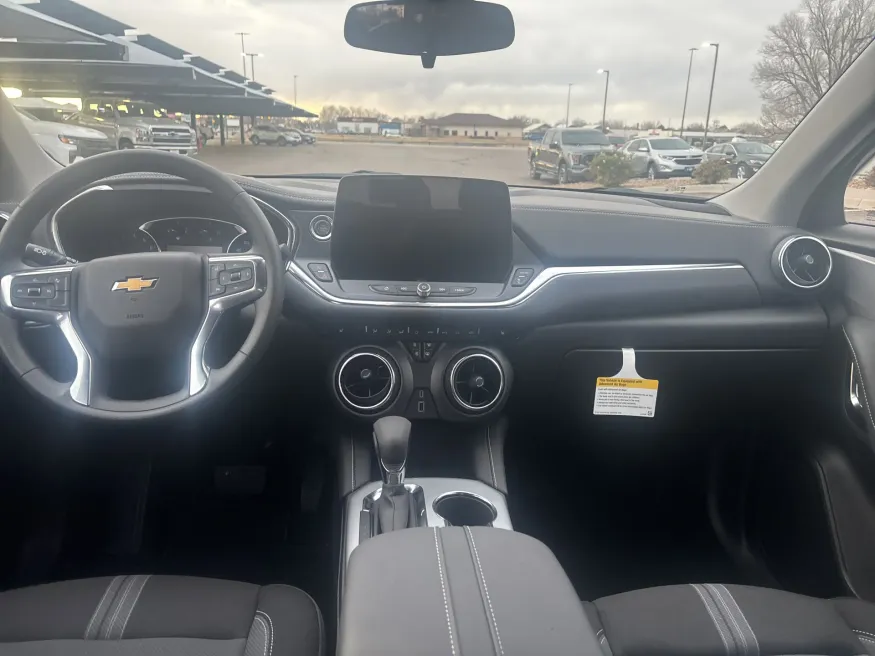 2026 Chevrolet Blazer LT | Photo 10 of 20