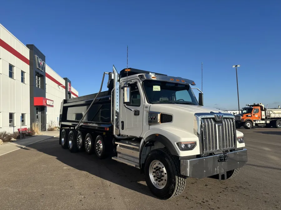 2026 Western Star 47X | Photo 3 of 15