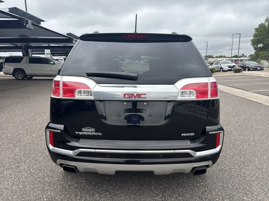 2017 GMC Terrain Denali | Photo 3 of 19