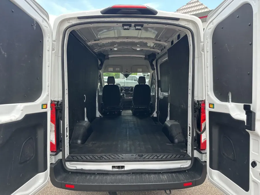 2023 Ford Transit-250 Base | Photo 12 of 16