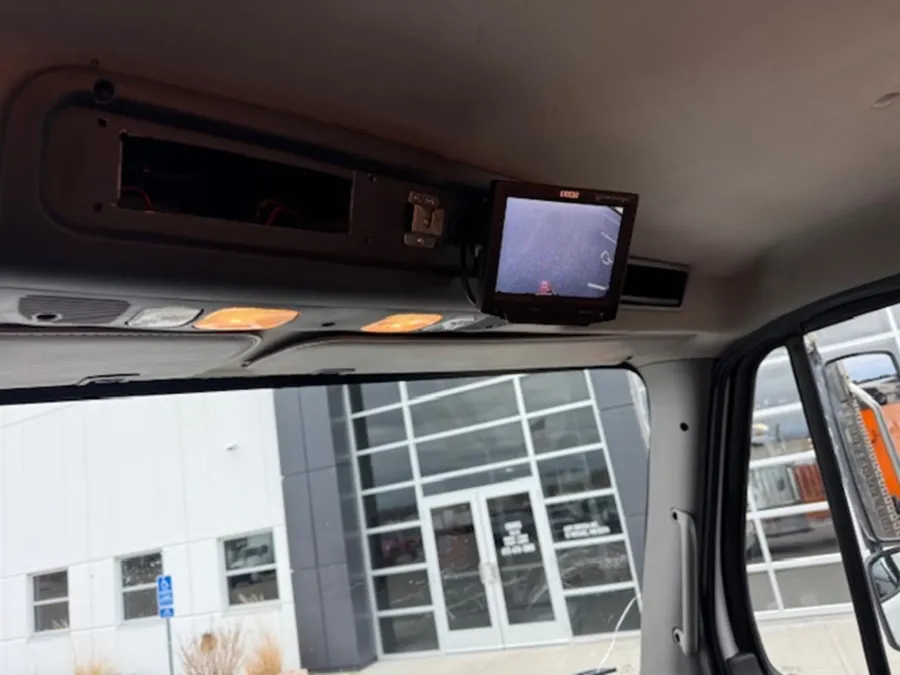 2013 Freightliner M2 106 | Photo 12 of 13