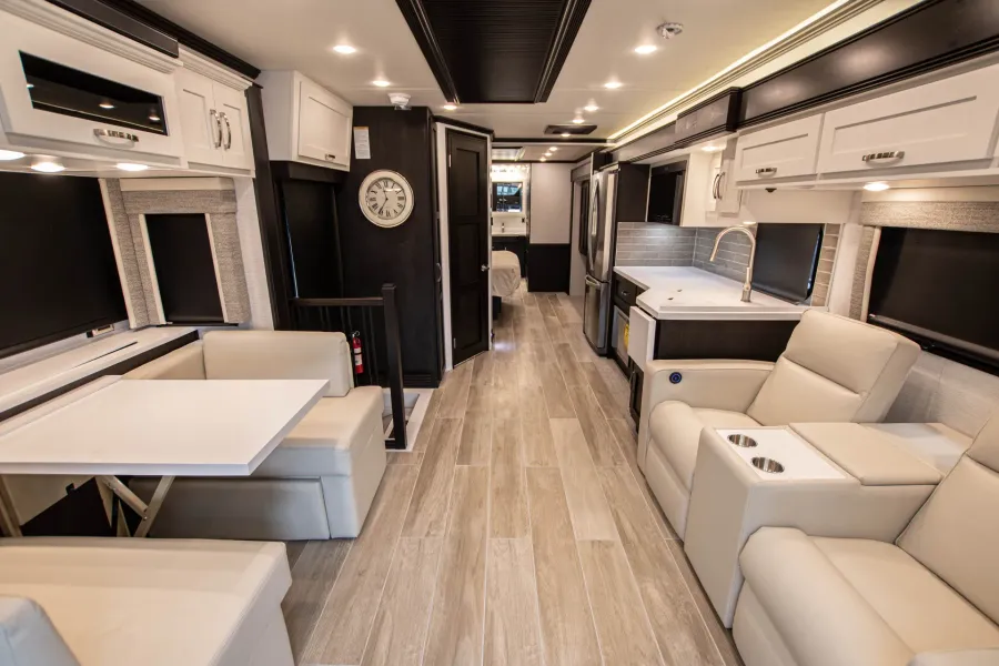 2026 Newmar Super Star 4059 | Photo 3 of 28