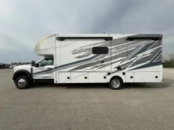 2026 Renegade Veracruz 32VDS | Thumbnail Photo 1 of 34