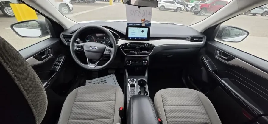 2022 Ford Escape | Photo 24 of 28