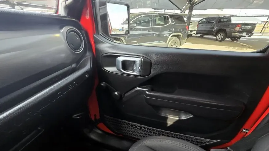 2021 Jeep Wrangler Unlimited | Photo 24 of 28