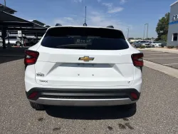 2025 Chevrolet Trax LT | Thumbnail Photo 3 of 20