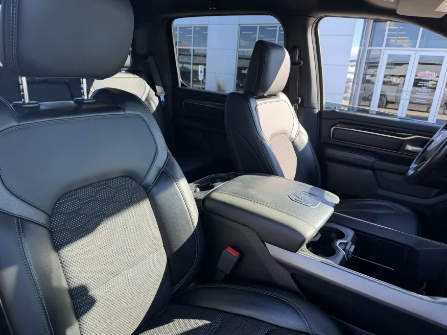 2020 RAM 1500 Sport | Photo 13 of 21