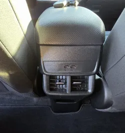 2025 Chevrolet Equinox | Thumbnail Photo 29 of 30