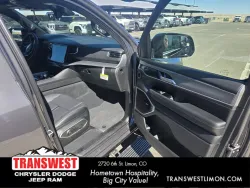 2026 Jeep Grand Wagoneer Limited Reserve | Thumbnail Photo 21 of 29