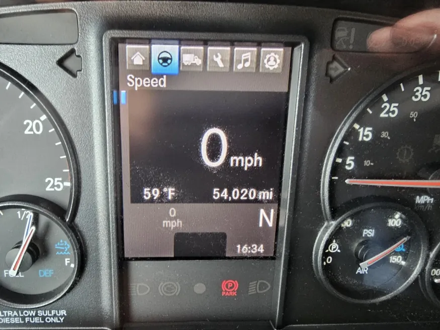 2025 Western Star 47X | Photo 18 of 22