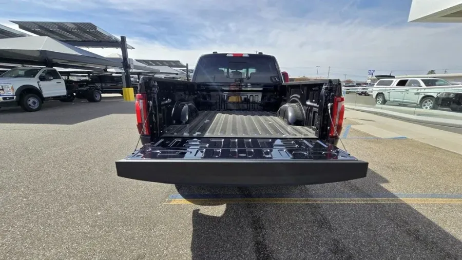 2026 Ford F-150 | Photo 8 of 31