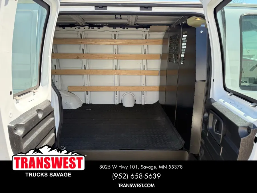 2024 GMC Savana 2500 Work Van | Photo 10 of 20
