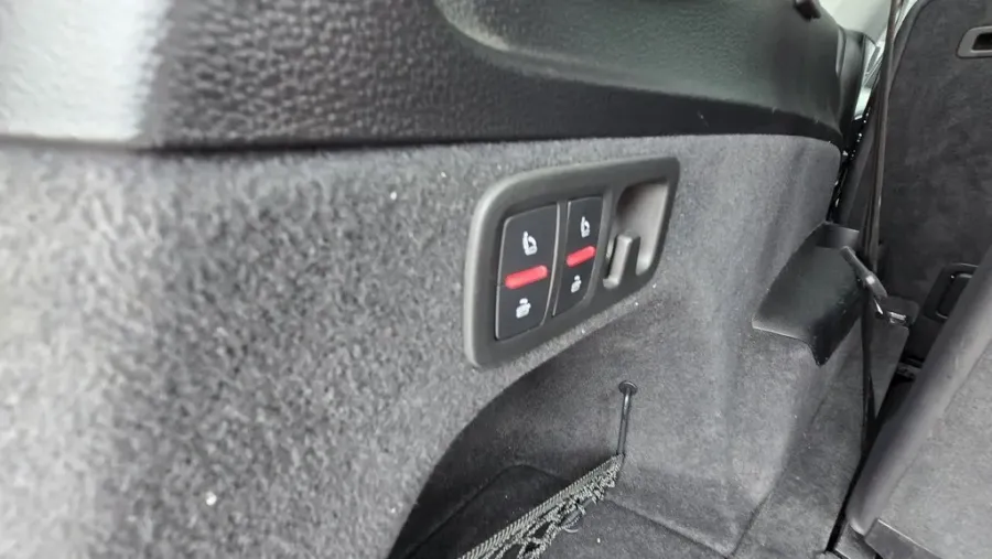 2023 Audi Q7 | Photo 9 of 34