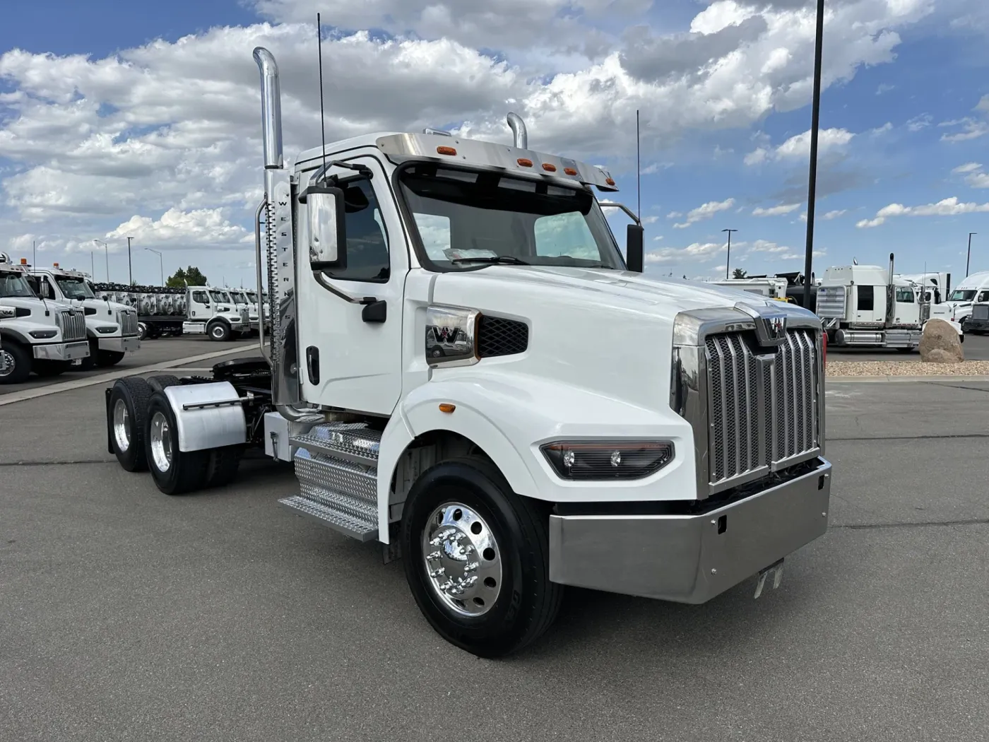 2022 Western Star 49X | Photo 3 of 16