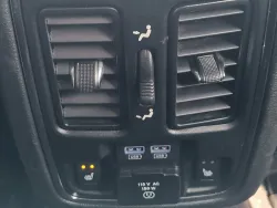 2017 Jeep Grand Cherokee Limited | Thumbnail Photo 29 of 32