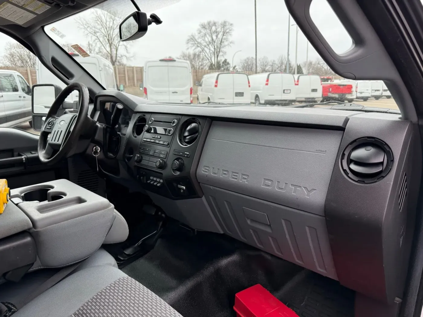 2016 Ford Super Duty F-550 XL | Photo 5 of 20