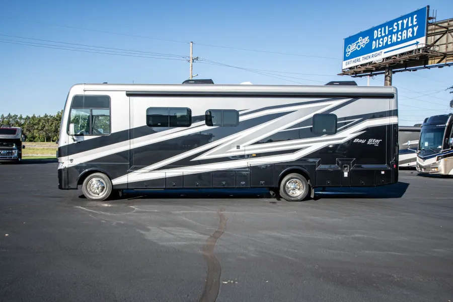 2026 Newmar Bay Star Sport 3225 | Photo 1 of 27