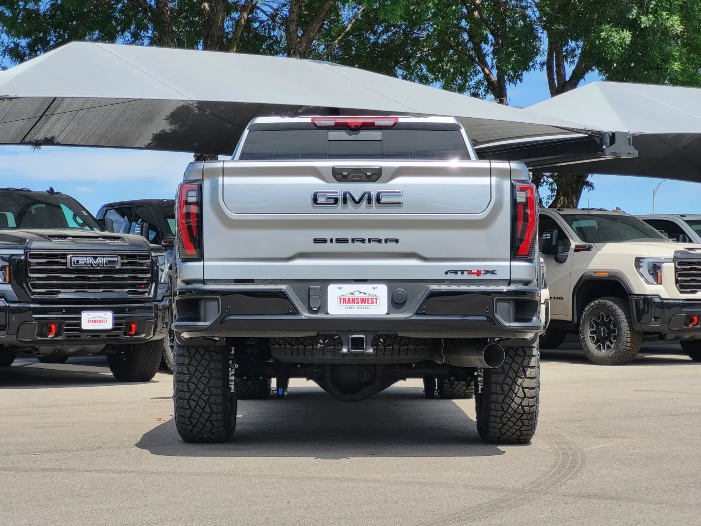 2026 GMC Sierra 2500HD AT4X | Photo 5 of 25