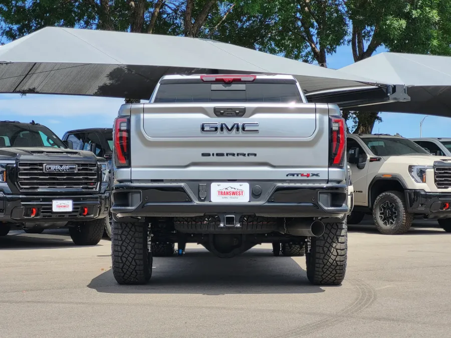 2026 GMC Sierra 2500HD AT4X | Photo 5 of 25