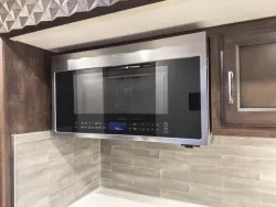 2023 Newmar Bay Star 3408 | Thumbnail Photo 16 of 38