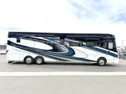 2023 Newmar Essex 4551 | Thumbnail Photo 3 of 34