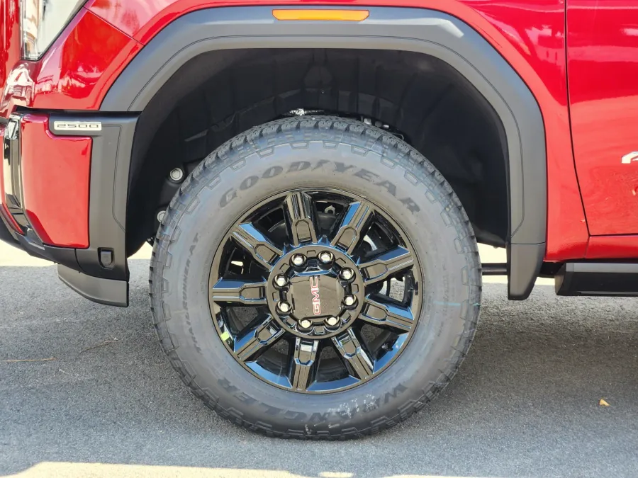 2026 GMC Sierra 2500HD AT4 | Photo 21 of 31