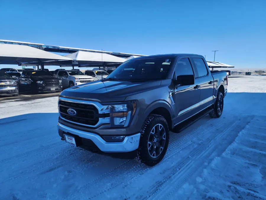2023 Ford F-150 XL | Photo 3 of 27