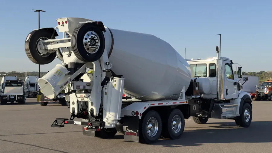 2026 Western Star 47X | Photo 5 of 15