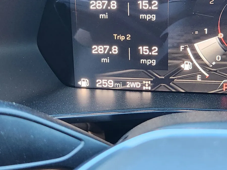 2025 GMC Canyon 4WD AT4 | Photo 20 of 28