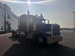 2022 Peterbilt 389 | Thumbnail Photo 4 of 18