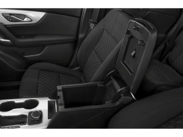 2021 Chevrolet Blazer | Photo 10 of 12