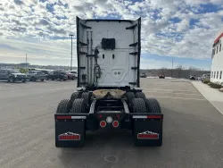 2022 Freightliner Cascadia | Thumbnail Photo 6 of 22