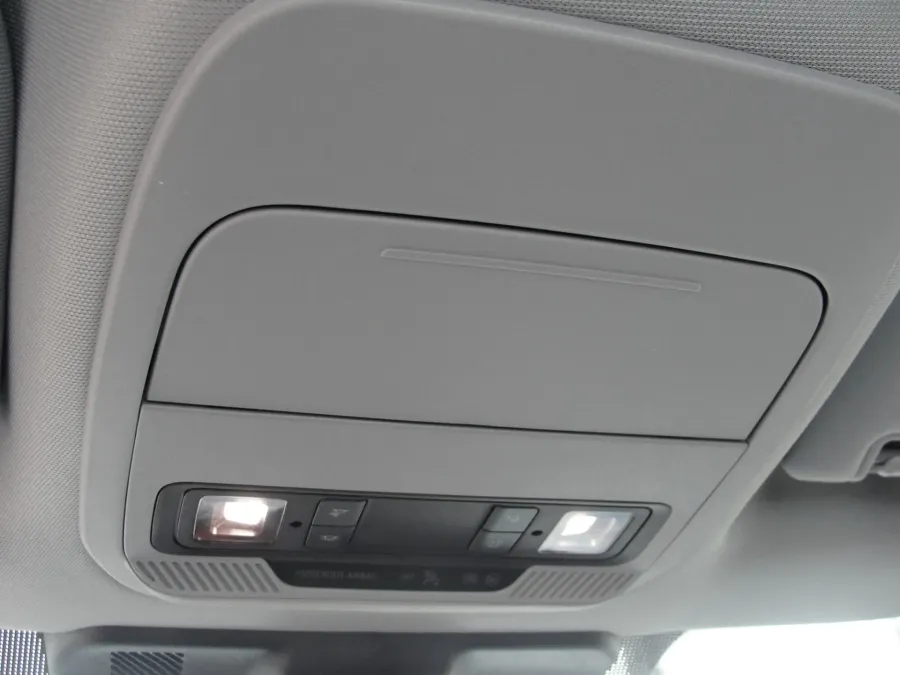 2026 Ford F-350 | Photo 12 of 14