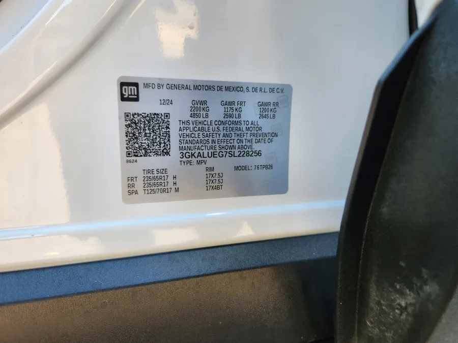 2025 GMC Terrain AWD Elevation | Photo 27 of 28